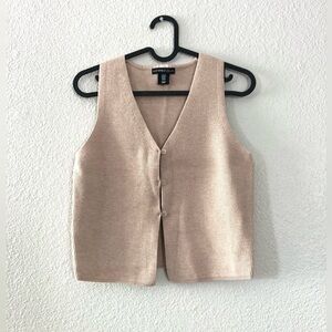 NWOT Sincerely Jules Taupe Ribbed Knit Vest
